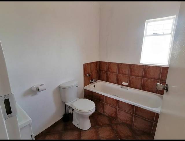 2 BEDROOM PROPERTY TO RENT IN DALPARK EXT 1